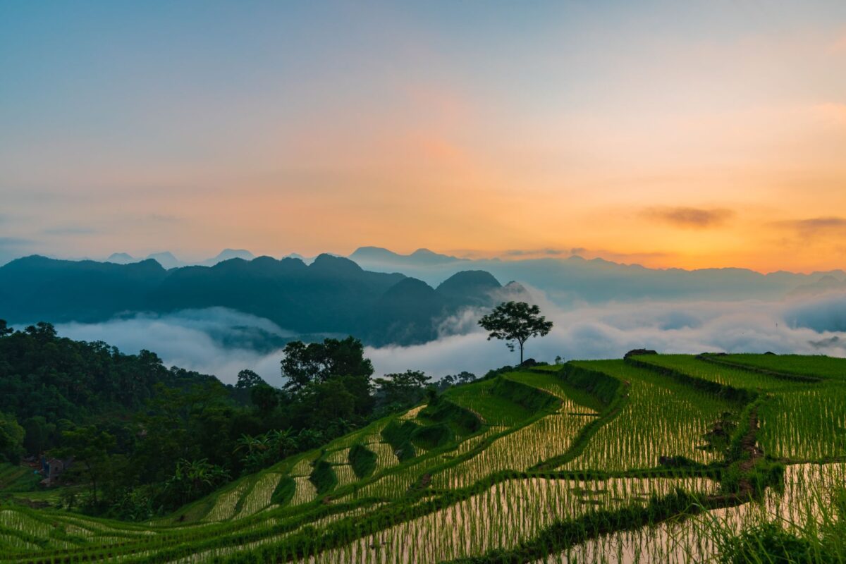 trek vietnam bien pu luong sapa